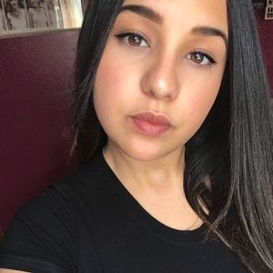 Meet your Posher, Jasmine